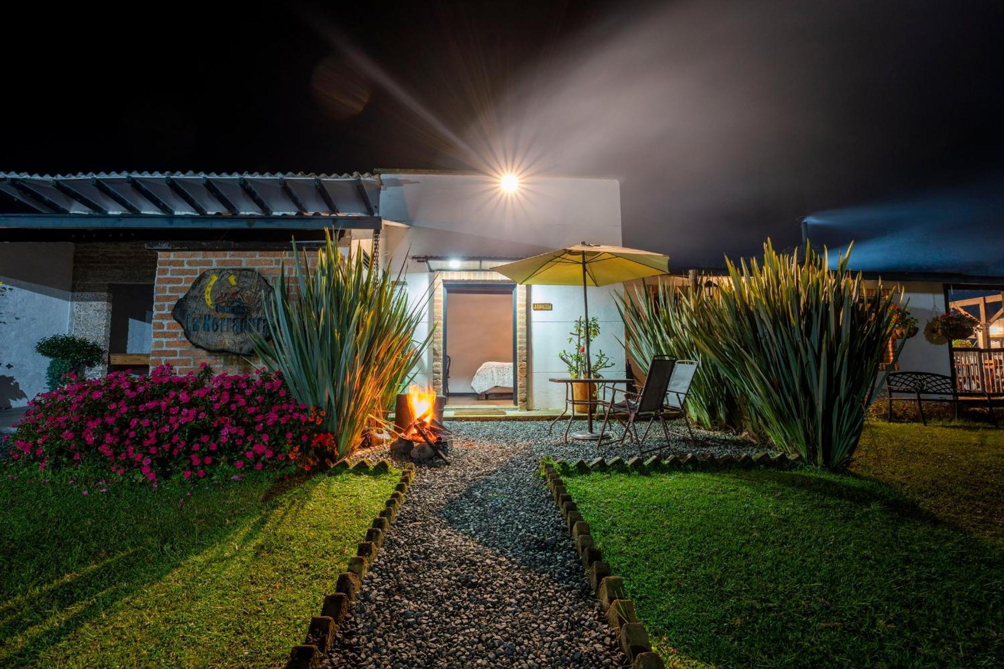 La Herradura Lodge Santa Rosa de Cabal Eksteriør billede